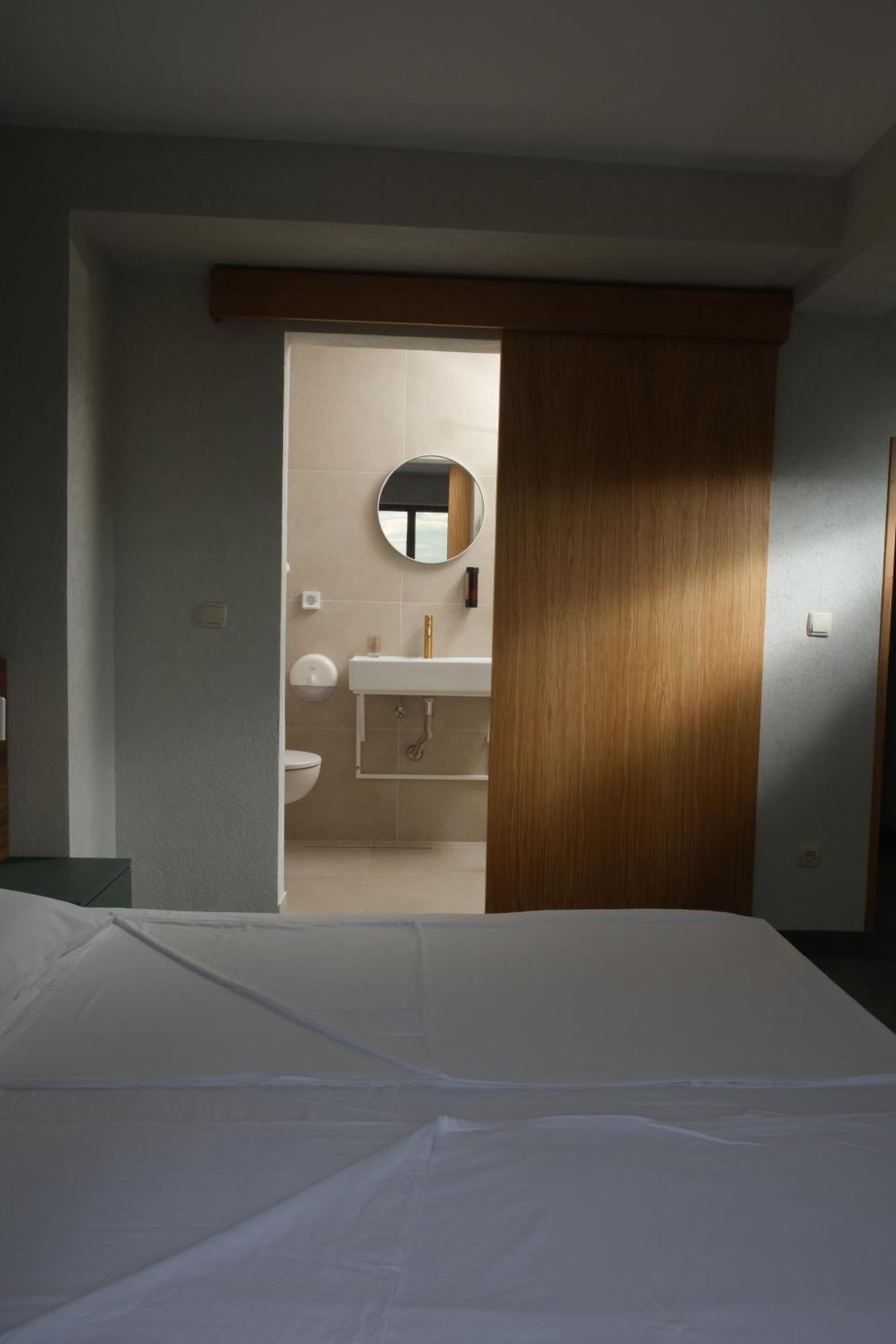 Family Hotel Ramira キュステンディル エクステリア 写真